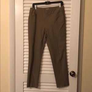 Gently worn Chico’s so sliming pants ankle length